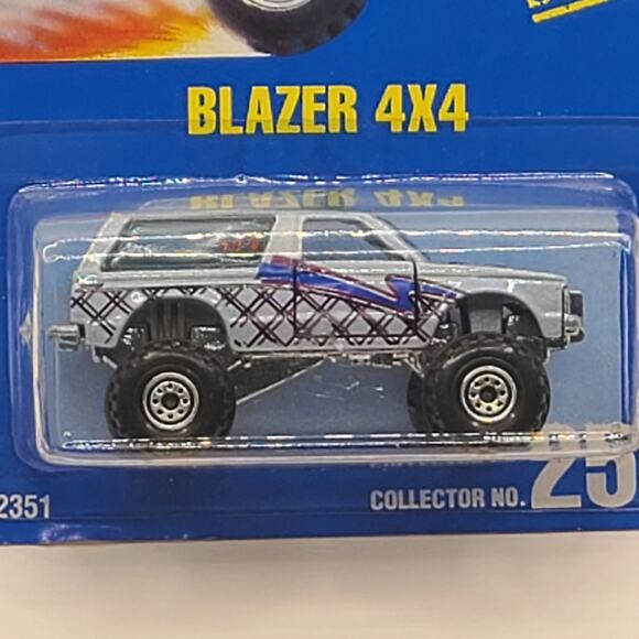 Hot Wheels Blazer 4x4 258 - Picture 2 of 5